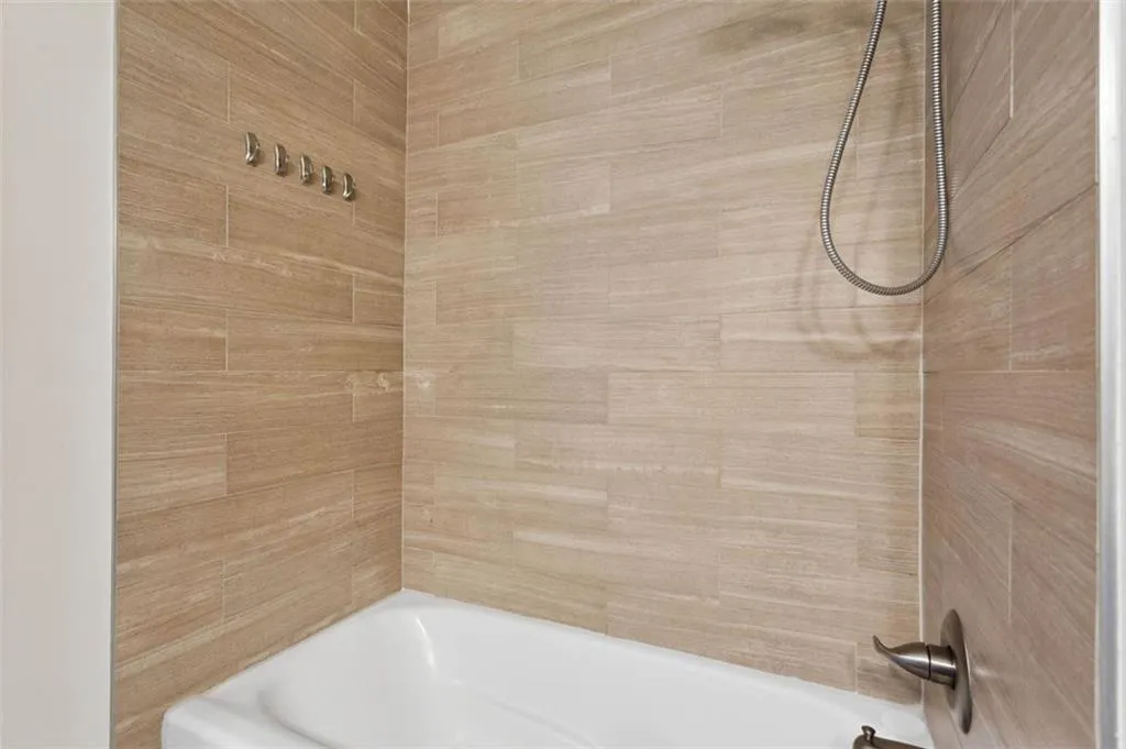 265 Winding River Drive Unit #c, Atlanta, Georgia 30350, 2 Bedrooms Bedrooms, ,1 BathroomBathrooms,Residential,Sold,265 Winding River Drive Unit #c,7202257