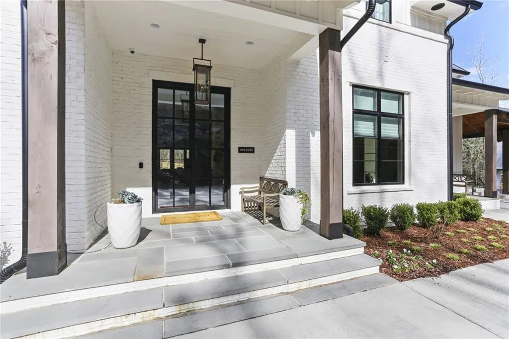 5400 Lake Forrest Drive Nw, Sandy Springs, Georgia 30342, 6 Bedrooms Bedrooms, ,8 BathroomsBathrooms,Residential,Sold,5400 Lake Forrest Drive Nw,7106513