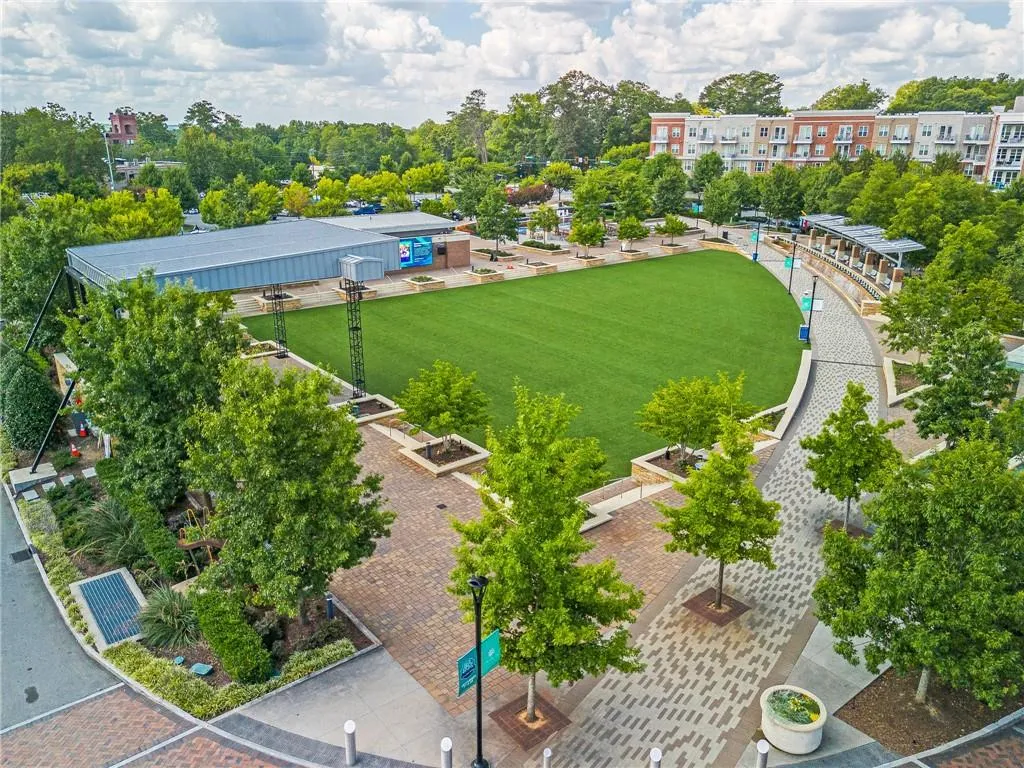 272 Le Gran Bend, Atlanta, Georgia 30328, 2 Bedrooms Bedrooms, ,2 BathroomsBathrooms,Residential,Sold,272 Le Gran Bend,7447293