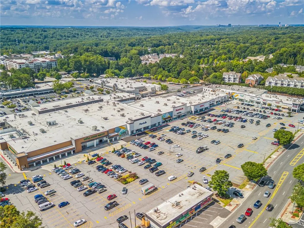 272 Le Gran Bend, Atlanta, Georgia 30328, 2 Bedrooms Bedrooms, ,2 BathroomsBathrooms,Residential,Sold,272 Le Gran Bend,7447293