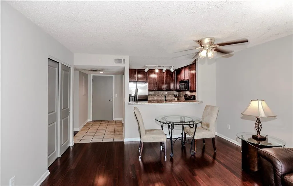3650 Ashford Dunwoody Road Unit 525, Brookhaven, Georgia 30319, 1 Bedroom Bedrooms, ,1 BathroomBathrooms,Residential,Sold,3650 Ashford Dunwoody Road Unit 525,5849735