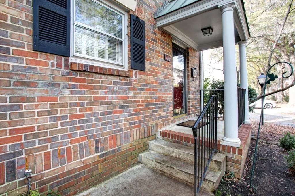 6700 Roswell Road Unit 19f, Atlanta, Georgia 30328, 2 Bedrooms Bedrooms, ,1 BathroomBathrooms,Residential,Sold,6700 Roswell Road Unit 19f,5934143