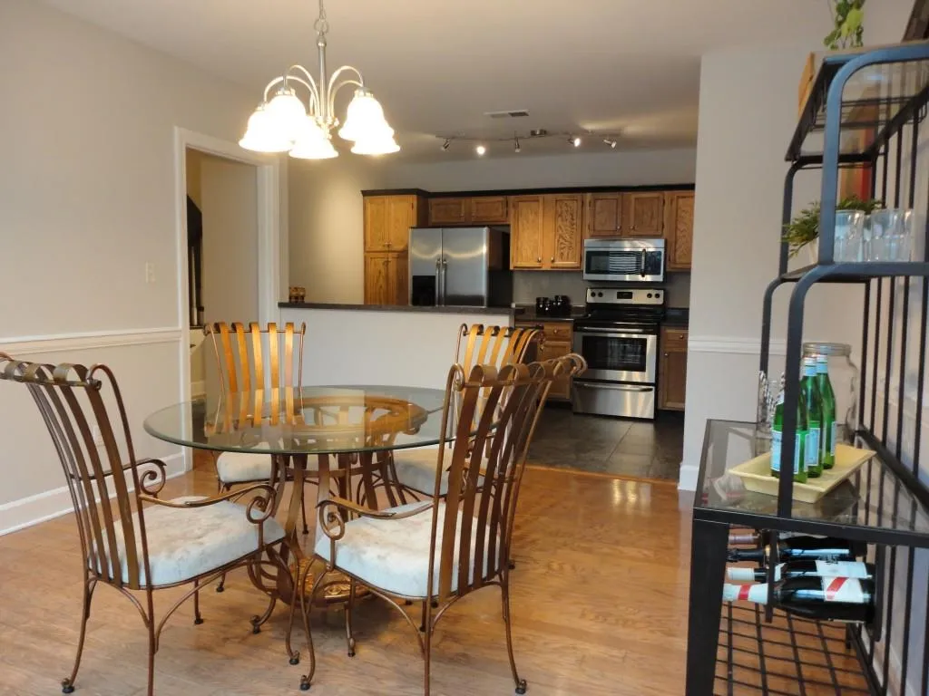 7500 Roswell Road Unit 15, Atlanta, Georgia 30350, 3 Bedrooms Bedrooms, ,2 BathroomsBathrooms,Residential,Sold,7500 Roswell Road Unit 15,5565316
