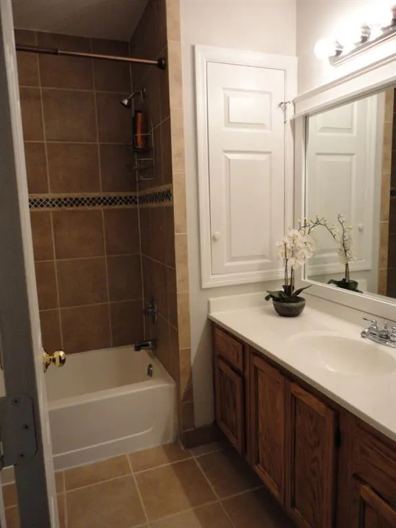 7500 Roswell Road Unit 15, Atlanta, Georgia 30350, 3 Bedrooms Bedrooms, ,2 BathroomsBathrooms,Residential,Sold,7500 Roswell Road Unit 15,5565316