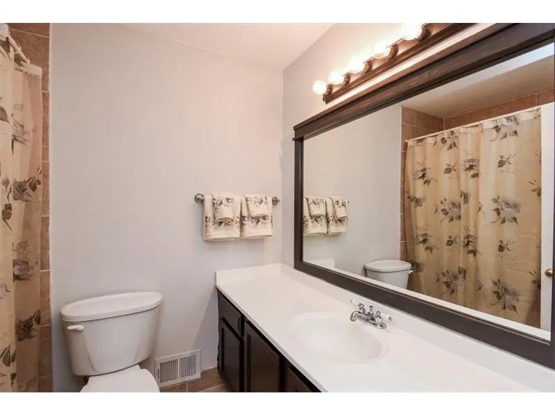 7500 Roswell Road Unit 15, Atlanta, Georgia 30350, 3 Bedrooms Bedrooms, ,2 BathroomsBathrooms,Residential,Sold,7500 Roswell Road Unit 15,5565316
