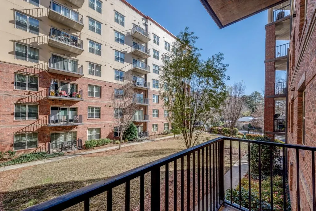 200 River Vista Drive Unit 232, Atlanta, Georgia 30339, 1 Bedroom Bedrooms, ,1 BathroomBathrooms,Residential,Sold,200 River Vista Drive Unit 232,5816165