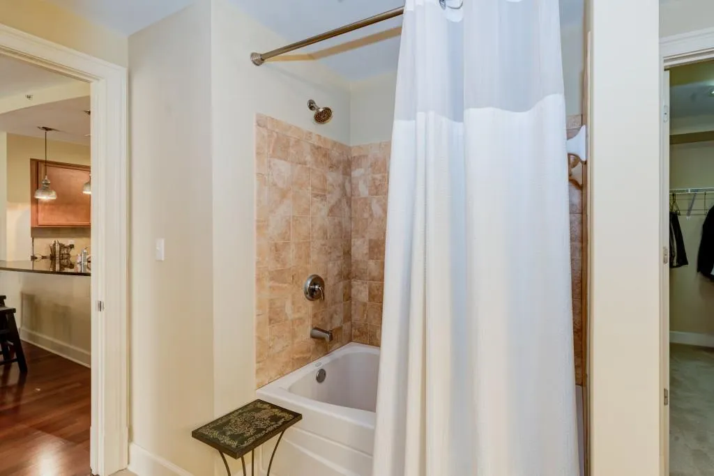 200 River Vista Drive Unit 232, Atlanta, Georgia 30339, 1 Bedroom Bedrooms, ,1 BathroomBathrooms,Residential,Sold,200 River Vista Drive Unit 232,5816165