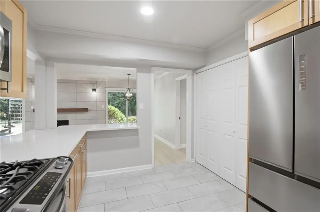 5400 Roswell Road Unit N6, Sandy Springs, Georgia 30342, 2 Bedrooms Bedrooms, 0 ,2 BathroomsBathrooms,Residential,For Sale,5400 Roswell Road Unit N6,7828747