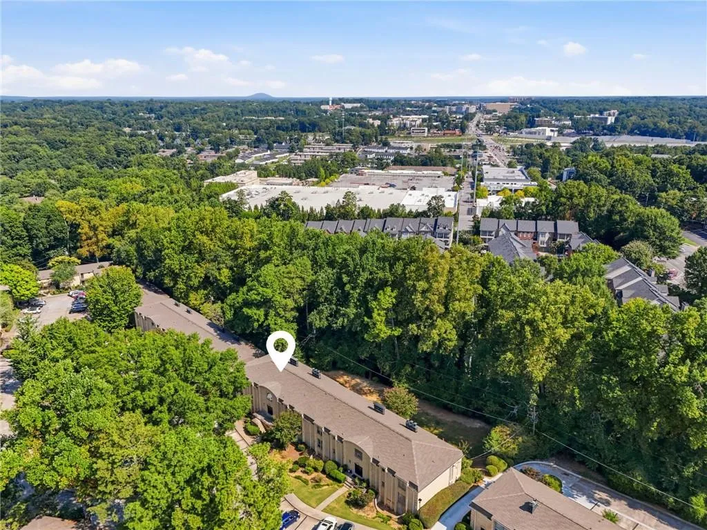 5400 Roswell Road Unit N6, Sandy Springs, Georgia 30342, 2 Bedrooms Bedrooms, 0 ,2 BathroomsBathrooms,Residential,For Sale,5400 Roswell Road Unit N6,7828747