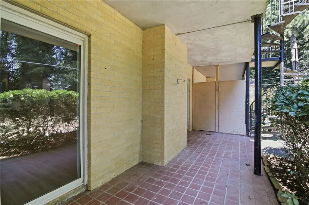 5400 Roswell Road Unit N6, Sandy Springs, Georgia 30342, 2 Bedrooms Bedrooms, 0 ,2 BathroomsBathrooms,Residential,For Sale,5400 Roswell Road Unit N6,7828747