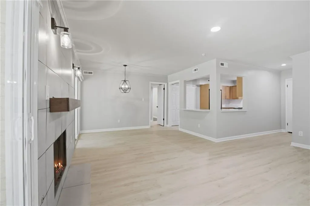 5400 Roswell Road Unit N6, Sandy Springs, Georgia 30342, 2 Bedrooms Bedrooms, 0 ,2 BathroomsBathrooms,Residential,For Sale,5400 Roswell Road Unit N6,7828747