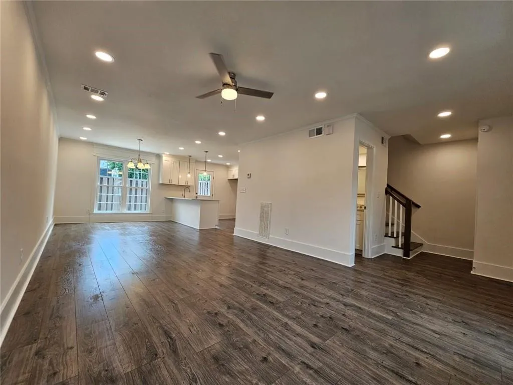 5 George Wythe Place Nw, Atlanta, Georgia 30318, 2 Bedrooms Bedrooms, ,2 BathroomsBathrooms,Residential,For Sale,5 George Wythe Place Nw,7371301