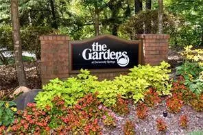 707 Garden Court, Sandy Springs, Georgia 30328, 2 Bedrooms Bedrooms, ,2 BathroomsBathrooms,Residential,Sold,707 Garden Court,6613029