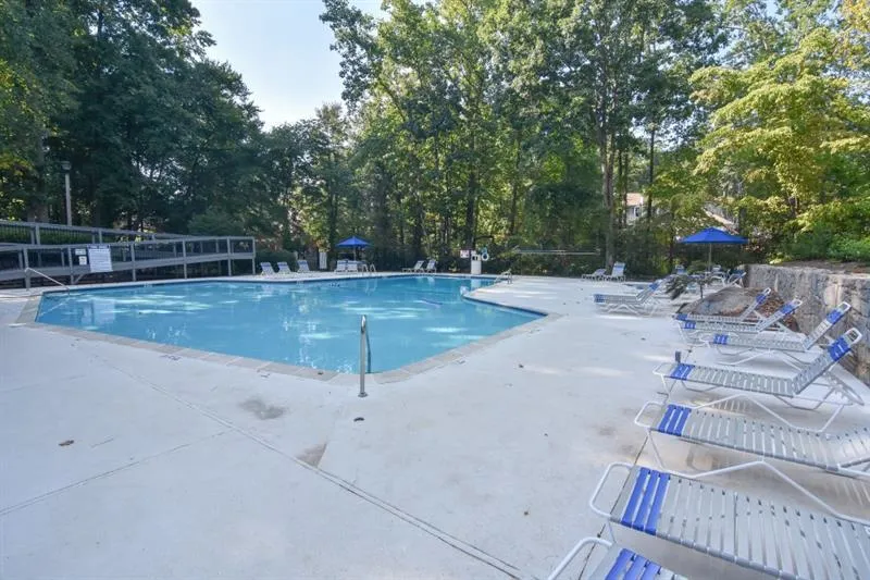 707 Garden Court, Sandy Springs, Georgia 30328, 2 Bedrooms Bedrooms, ,2 BathroomsBathrooms,Residential,Sold,707 Garden Court,6613029