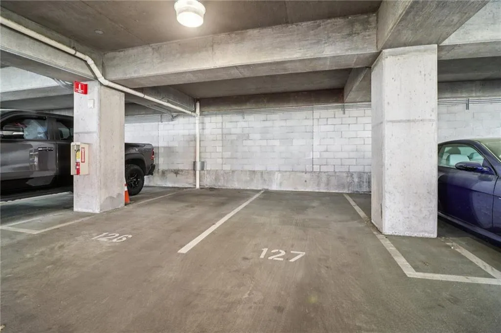 250 Pharr Road Ne Unit 1905, Atlanta, Georgia 30305, 2 Bedrooms Bedrooms, 0 ,2 BathroomsBathrooms,Residential,For Sale,250 Pharr Road Ne Unit 1905,7749016