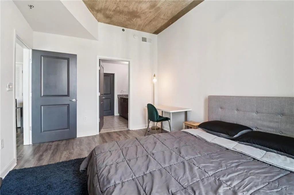 250 Pharr Road Ne Unit 1905, Atlanta, Georgia 30305, 2 Bedrooms Bedrooms, 0 ,2 BathroomsBathrooms,Residential,For Sale,250 Pharr Road Ne Unit 1905,7749016