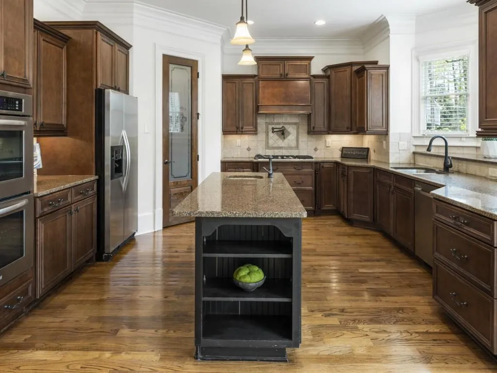 6254 Ferry Drive, Sandy Springs, Georgia 30328, 6 Bedrooms Bedrooms, ,5 BathroomsBathrooms,Residential,Sold,6254 Ferry Drive,7196373
