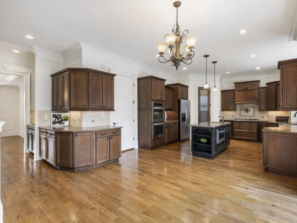 6254 Ferry Drive, Sandy Springs, Georgia 30328, 6 Bedrooms Bedrooms, ,5 BathroomsBathrooms,Residential,Sold,6254 Ferry Drive,7196373