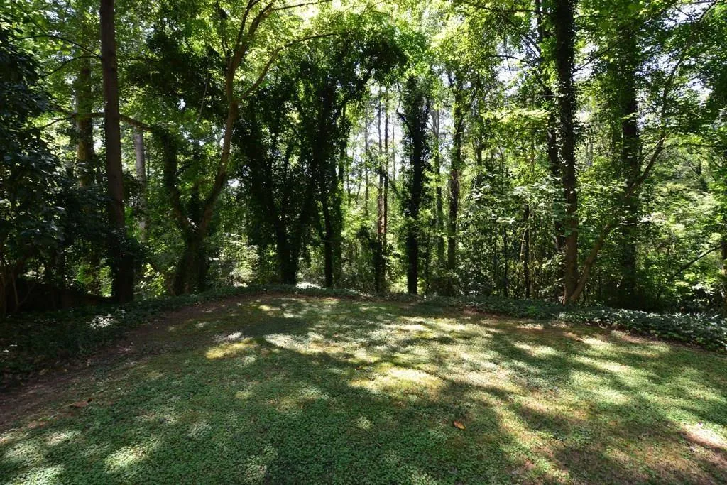 4640 Canyon Creek Trail, Atlanta, Georgia 30342, 4 Bedrooms Bedrooms, ,3 BathroomsBathrooms,Residential,Sold,4640 Canyon Creek Trail,5902347