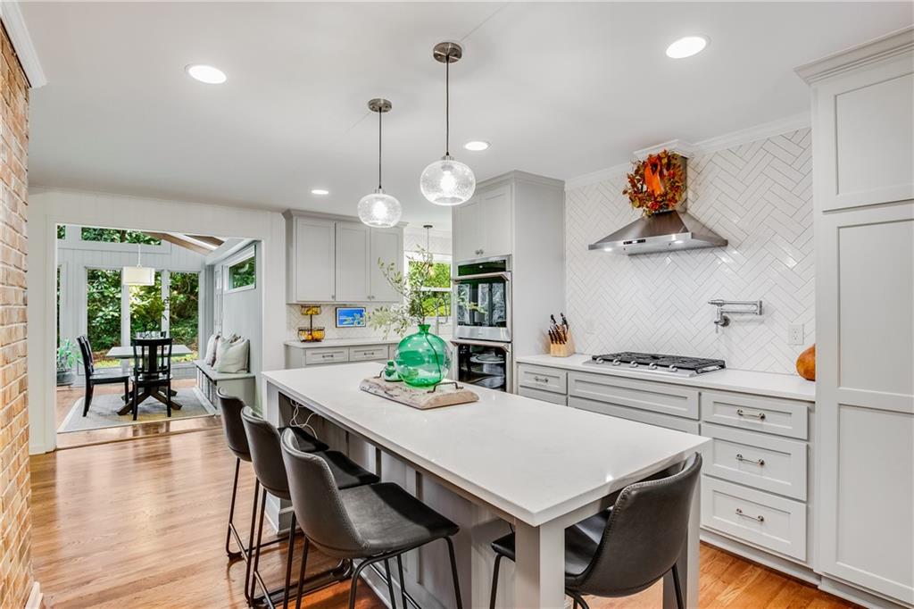 7290 Hunters Branch Drive, Sandy Springs, Georgia 30328, 5 Bedrooms Bedrooms, ,3 BathroomsBathrooms,Residential,Sold,7290 Hunters Branch Drive,7278364