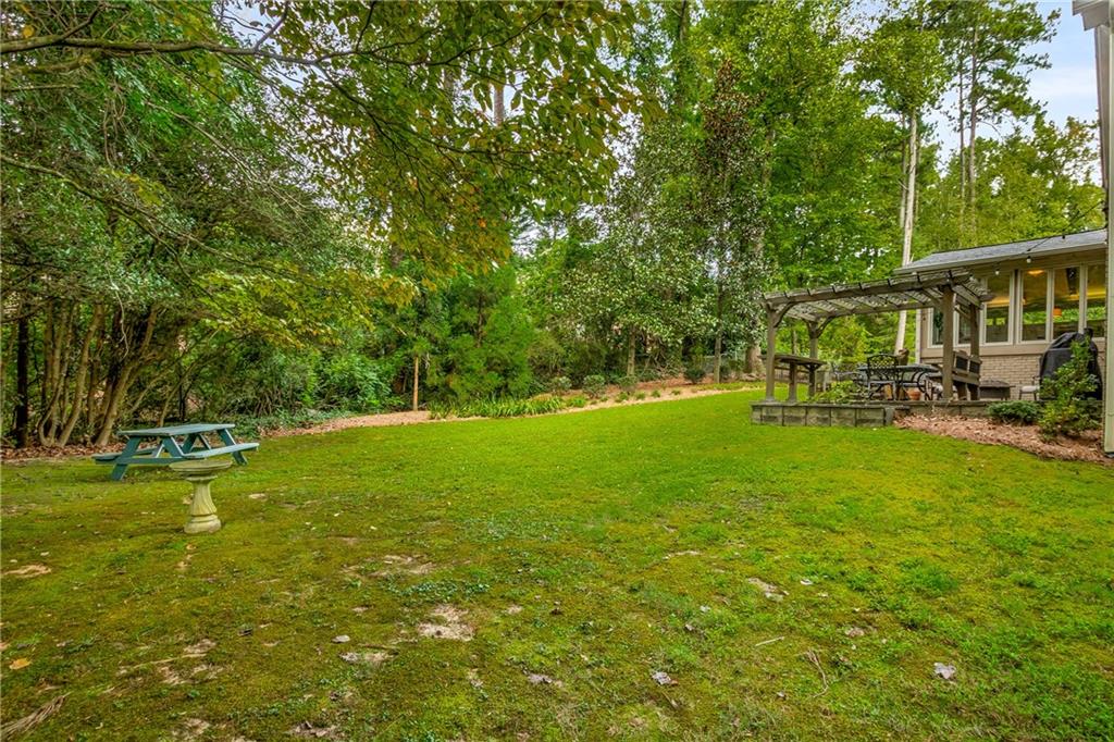 7290 Hunters Branch Drive, Sandy Springs, Georgia 30328, 5 Bedrooms Bedrooms, ,3 BathroomsBathrooms,Residential,Sold,7290 Hunters Branch Drive,7278364