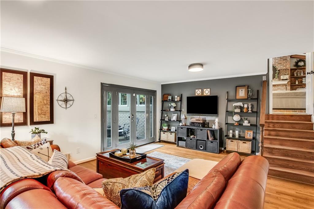 7290 Hunters Branch Drive, Sandy Springs, Georgia 30328, 5 Bedrooms Bedrooms, ,3 BathroomsBathrooms,Residential,Sold,7290 Hunters Branch Drive,7278364