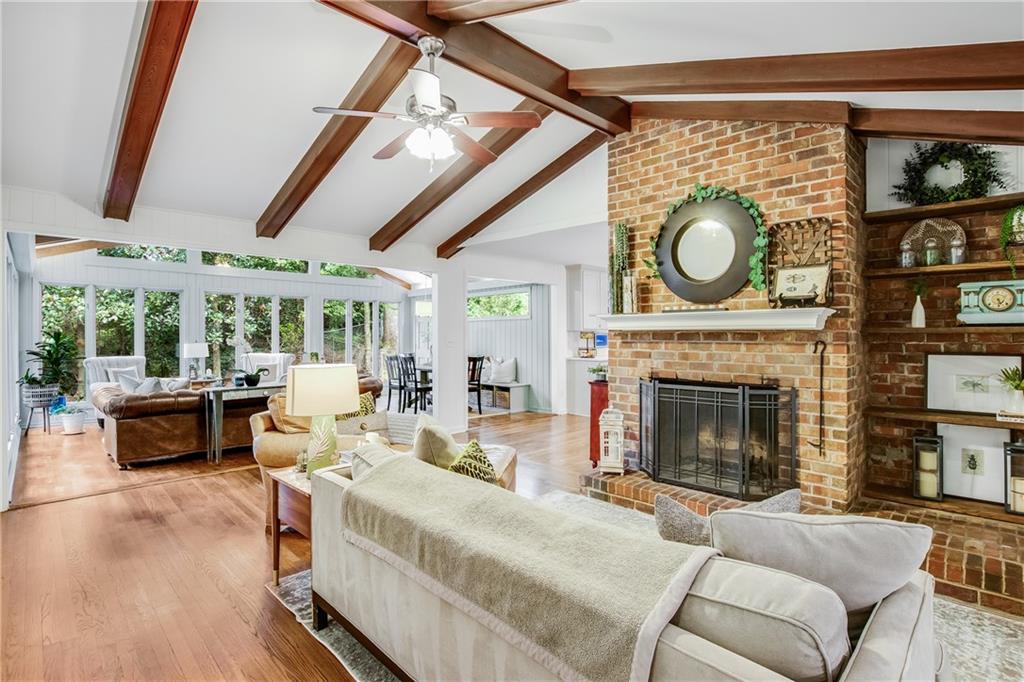 7290 Hunters Branch Drive, Sandy Springs, Georgia 30328, 5 Bedrooms Bedrooms, ,3 BathroomsBathrooms,Residential,Sold,7290 Hunters Branch Drive,7278364