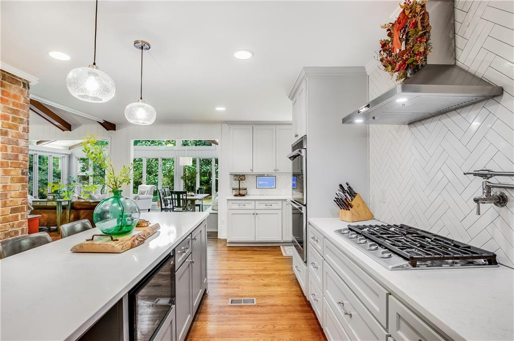 7290 Hunters Branch Drive, Sandy Springs, Georgia 30328, 5 Bedrooms Bedrooms, ,3 BathroomsBathrooms,Residential,Sold,7290 Hunters Branch Drive,7278364