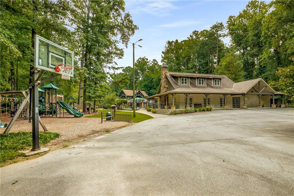 7290 Hunters Branch Drive, Sandy Springs, Georgia 30328, 5 Bedrooms Bedrooms, ,3 BathroomsBathrooms,Residential,Sold,7290 Hunters Branch Drive,7278364