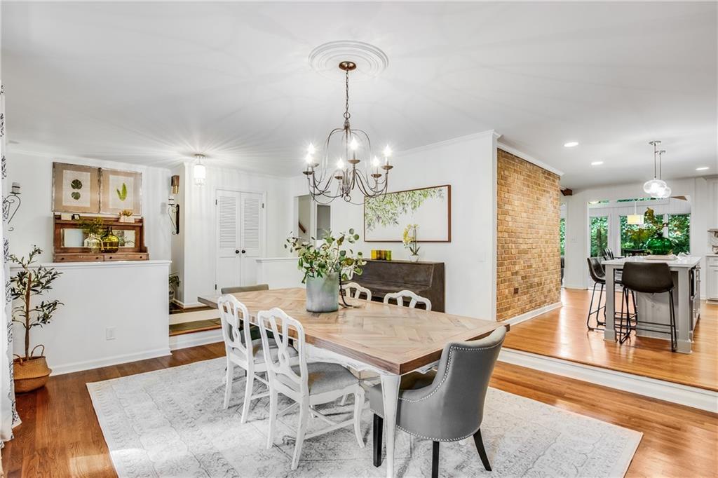 7290 Hunters Branch Drive, Sandy Springs, Georgia 30328, 5 Bedrooms Bedrooms, ,3 BathroomsBathrooms,Residential,Sold,7290 Hunters Branch Drive,7278364