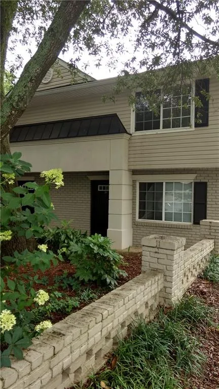 6940 Roswell Road Unit 3f, Atlanta, Georgia 30328, 1 Bedroom Bedrooms, ,1 BathroomBathrooms,Residential,Sold,6940 Roswell Road Unit 3f,5869052