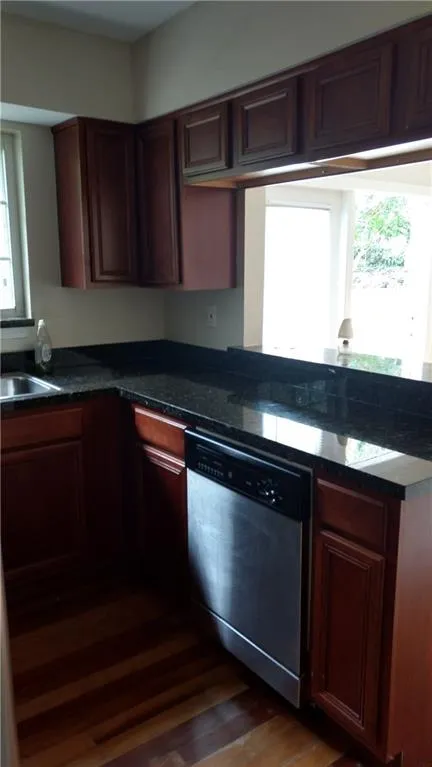 6940 Roswell Road Unit 3f, Atlanta, Georgia 30328, 1 Bedroom Bedrooms, ,1 BathroomBathrooms,Residential,Sold,6940 Roswell Road Unit 3f,5869052