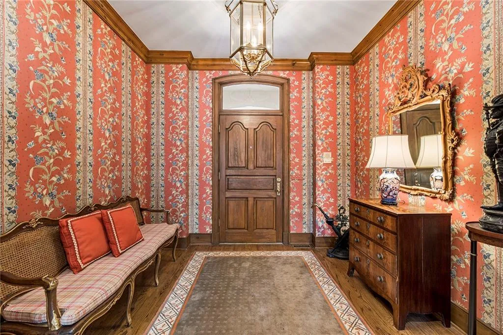 100 Wilderbluff Court, Sandy Springs, Georgia 30328, 4 Bedrooms Bedrooms, ,5 BathroomsBathrooms,Residential,Sold,100 Wilderbluff Court,7204134