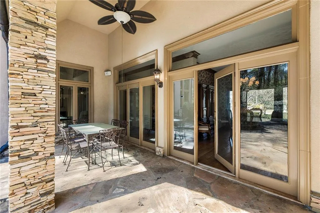 100 Wilderbluff Court, Sandy Springs, Georgia 30328, 4 Bedrooms Bedrooms, ,5 BathroomsBathrooms,Residential,Sold,100 Wilderbluff Court,7204134