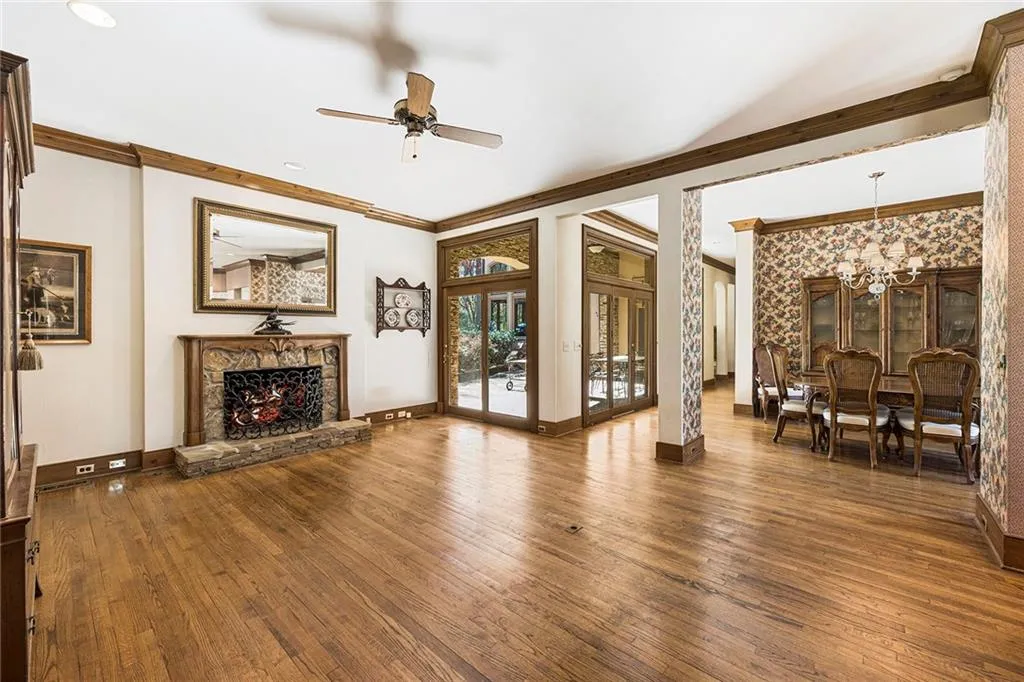 100 Wilderbluff Court, Sandy Springs, Georgia 30328, 4 Bedrooms Bedrooms, ,5 BathroomsBathrooms,Residential,Sold,100 Wilderbluff Court,7204134