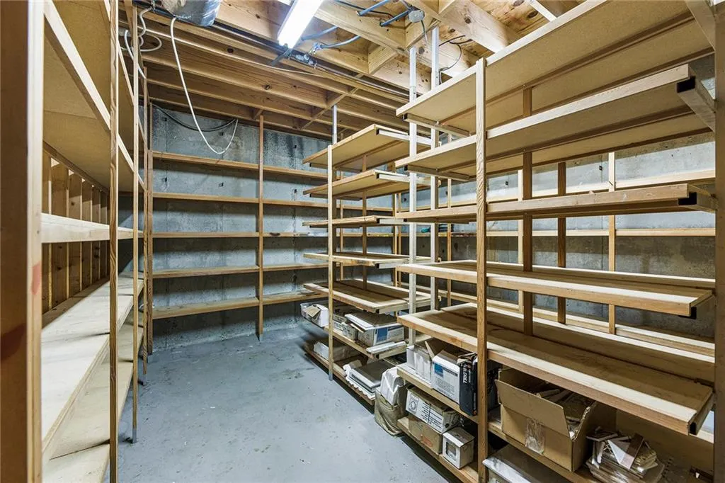 100 Wilderbluff Court, Sandy Springs, Georgia 30328, 4 Bedrooms Bedrooms, ,5 BathroomsBathrooms,Residential,Sold,100 Wilderbluff Court,7204134