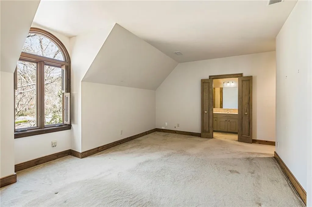 100 Wilderbluff Court, Sandy Springs, Georgia 30328, 4 Bedrooms Bedrooms, ,5 BathroomsBathrooms,Residential,Sold,100 Wilderbluff Court,7204134