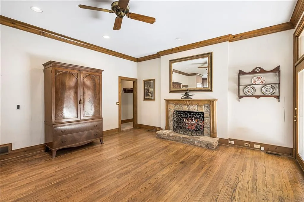 100 Wilderbluff Court, Sandy Springs, Georgia 30328, 4 Bedrooms Bedrooms, ,5 BathroomsBathrooms,Residential,Sold,100 Wilderbluff Court,7204134