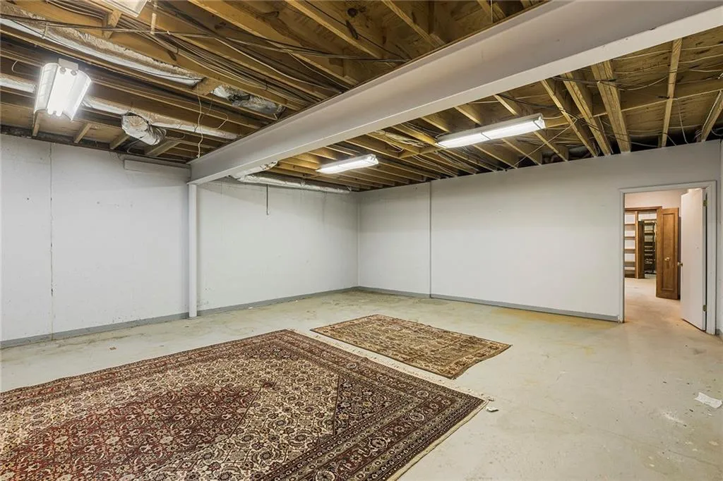 100 Wilderbluff Court, Sandy Springs, Georgia 30328, 4 Bedrooms Bedrooms, ,5 BathroomsBathrooms,Residential,Sold,100 Wilderbluff Court,7204134