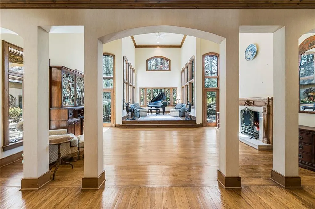 100 Wilderbluff Court, Sandy Springs, Georgia 30328, 4 Bedrooms Bedrooms, ,5 BathroomsBathrooms,Residential,Sold,100 Wilderbluff Court,7204134