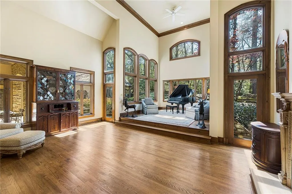 100 Wilderbluff Court, Sandy Springs, Georgia 30328, 4 Bedrooms Bedrooms, ,5 BathroomsBathrooms,Residential,Sold,100 Wilderbluff Court,7204134