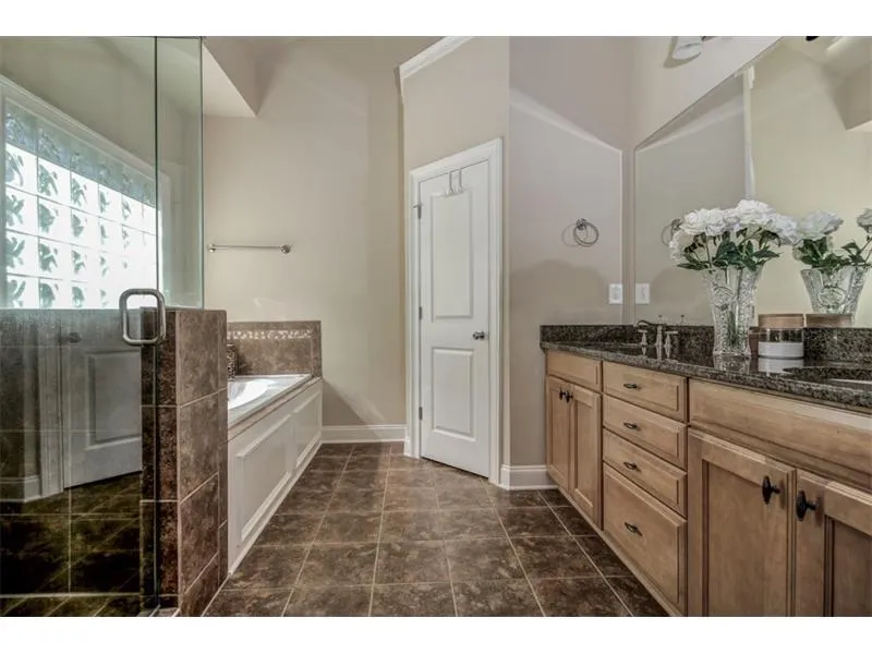 320 Mystic Ridge Lane Unit 320, Atlanta, Georgia 30342, 4 Bedrooms Bedrooms, ,3 BathroomsBathrooms,Residential,Sold,320 Mystic Ridge Lane Unit 320,5597284