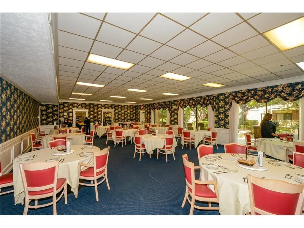 475 Mount Vernon Highway Ne Unit B-210, Atlanta, Georgia 30327, 2 Bedrooms Bedrooms, ,2 BathroomsBathrooms,Residential,Sold,475 Mount Vernon Highway Ne Unit B-210,5841941