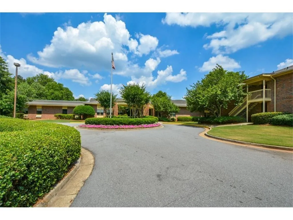 475 Mount Vernon Highway Ne Unit B-210, Atlanta, Georgia 30327, 2 Bedrooms Bedrooms, ,2 BathroomsBathrooms,Residential,Sold,475 Mount Vernon Highway Ne Unit B-210,5841941