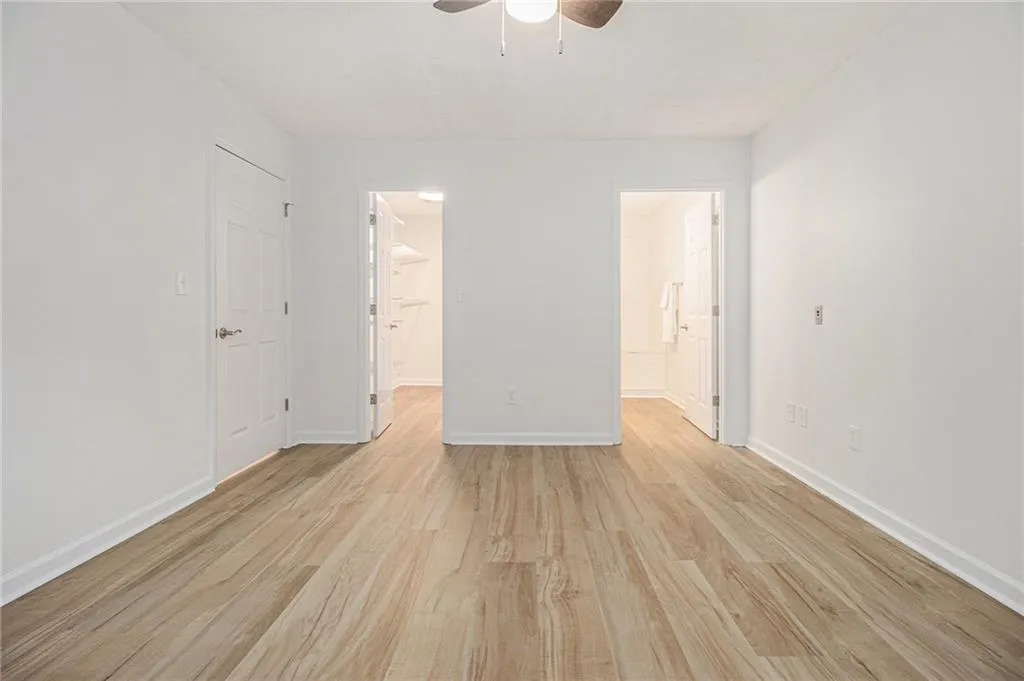 300 Johnson Ferry Road Ne Unit A203, Sandy Springs, Georgia 30328, 2 Bedrooms Bedrooms, ,2 BathroomsBathrooms,Residential,For Sale,300 Johnson Ferry Road Ne Unit A203,7626490