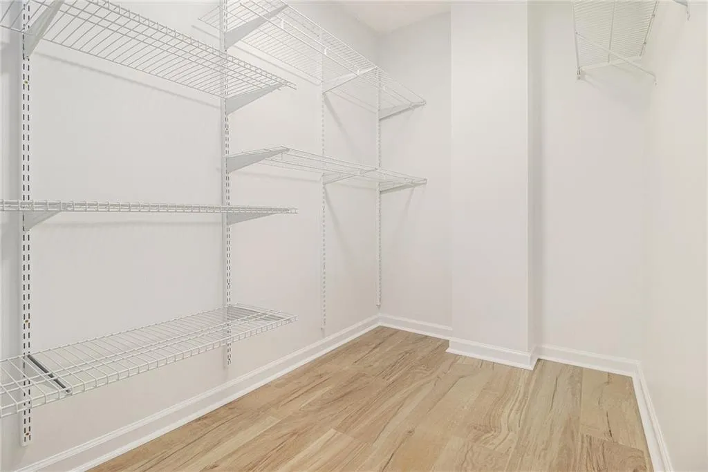 300 Johnson Ferry Road Ne Unit A203, Sandy Springs, Georgia 30328, 2 Bedrooms Bedrooms, ,2 BathroomsBathrooms,Residential,For Sale,300 Johnson Ferry Road Ne Unit A203,7626490