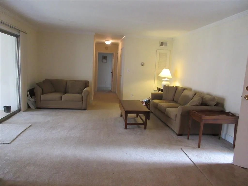 4300 Roswell Road Ne Unit 4319, Atlanta, Georgia 30342, 2 Bedrooms Bedrooms, ,2 BathroomsBathrooms,Residential,Sold,4300 Roswell Road Ne Unit 4319,5717923