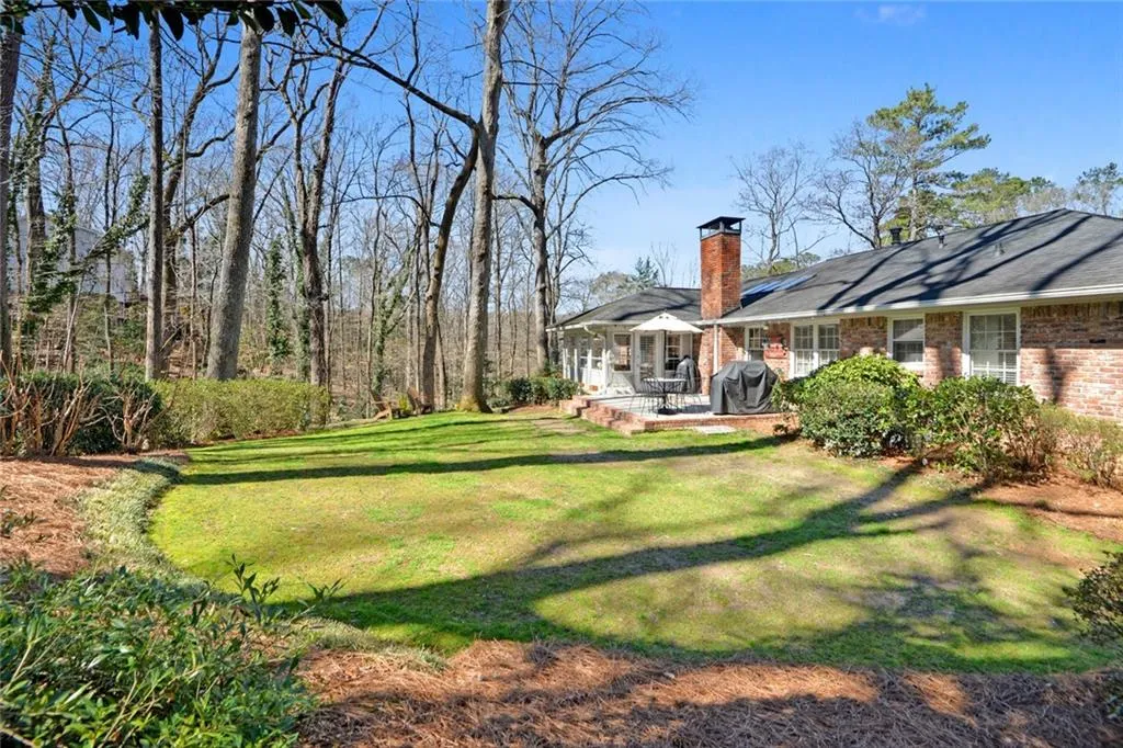 70 Landsdowne, Atlanta, Georgia 30328, 4 Bedrooms Bedrooms, ,3 BathroomsBathrooms,Residential,Sold,70 Landsdowne,6852066
