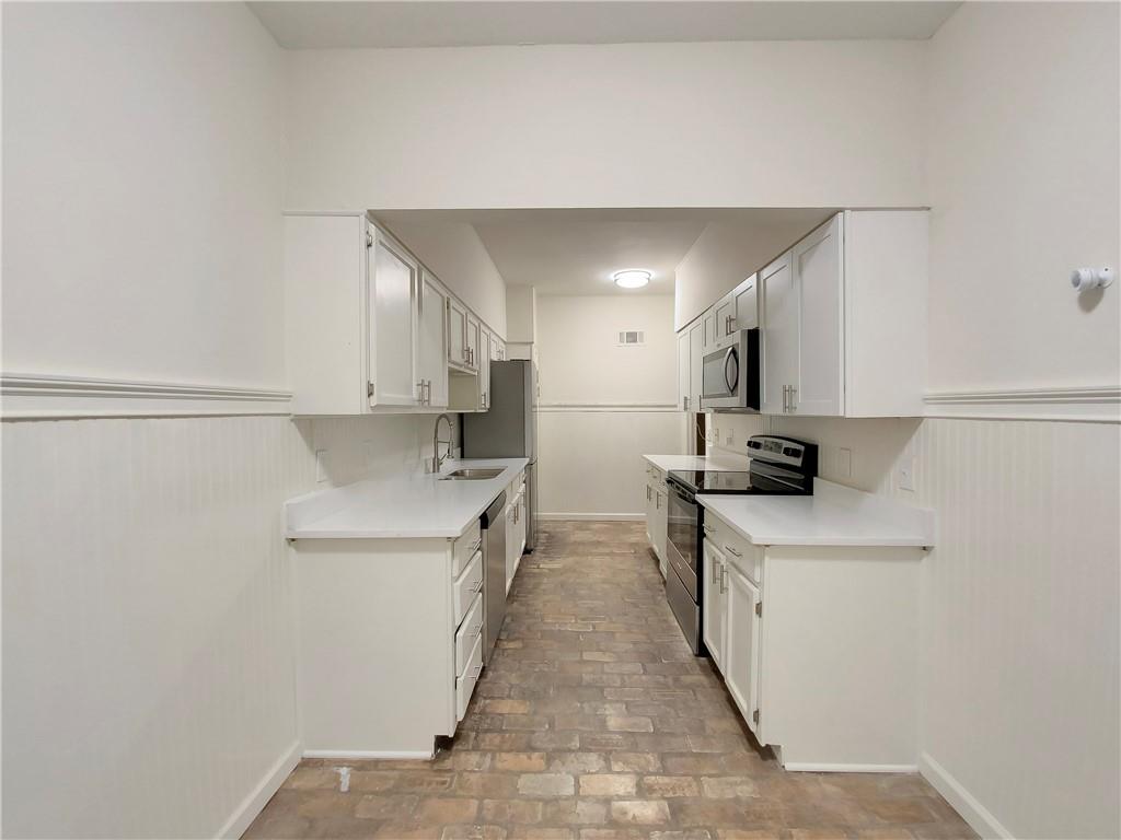 602 Brandywine Circle, Atlanta, Georgia 30350, 3 Bedrooms Bedrooms, ,2 BathroomsBathrooms,Residential,Sold,602 Brandywine Circle,7300604