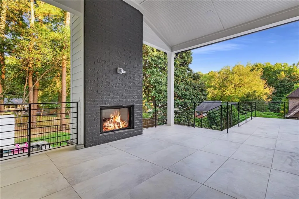 5795 Pine Brook Road, Sandy Springs, Georgia 30328, 5 Bedrooms Bedrooms, ,5 BathroomsBathrooms,Residential,Sold,5795 Pine Brook Road,7161306